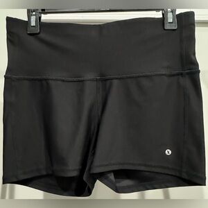 Xersion Black Bike Shorts Fitted Size L